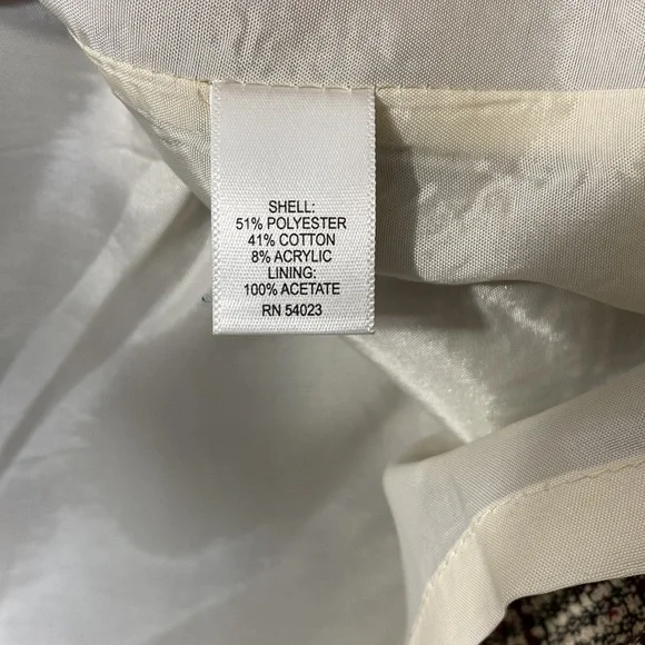 Banana Republic Mini Skirt Tweed Black, Cream, & Magenta / Red Lined. Size: 6 - Picture 6 of 6